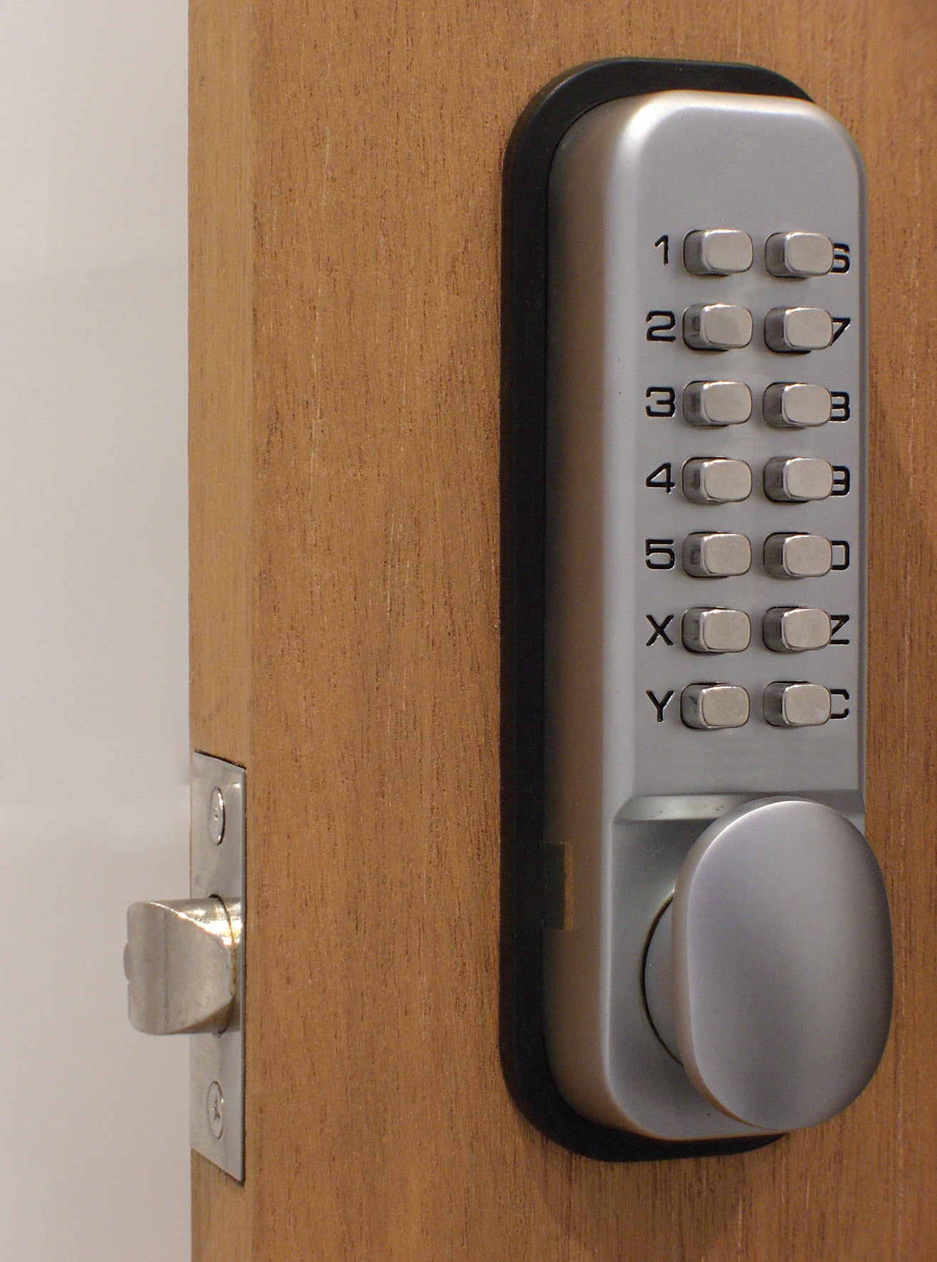 Lockit Mechanical Push Button Digital Lock Chrome DXLOCKITHB/C