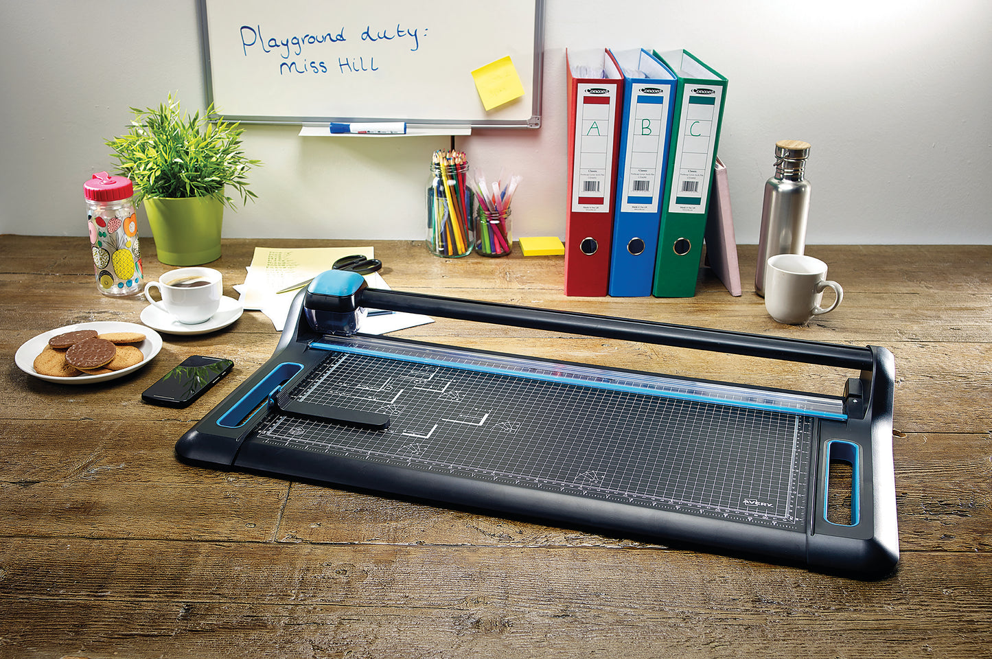 Avery A2 Precision Trimmer (640mm Cutting Length, 30 Sheet Capacity) P640