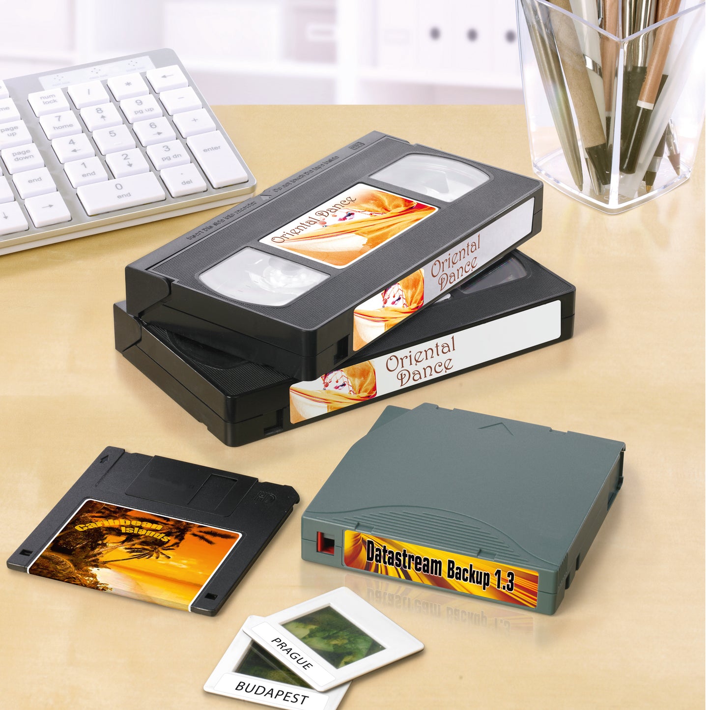 Avery Video Spine Label 145x17mm 16 Per Sheet Wht(Pack of 400)L7674-25