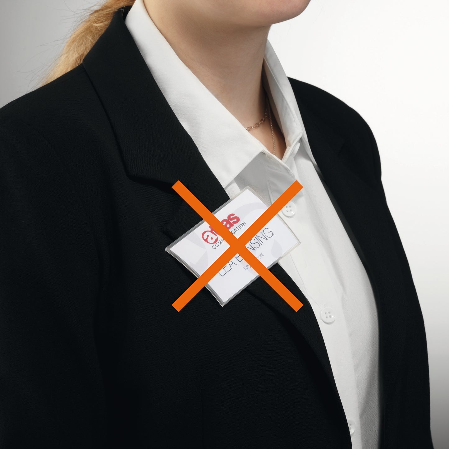 Durable Name Badge CLICK FOLD w/Magnet Place/Hold 54x90 (Pack of 10) 826019