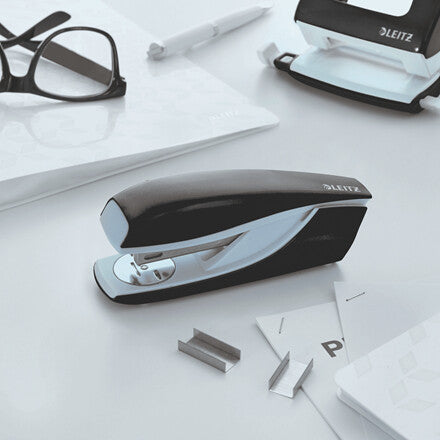 Leitz Stapler WOW 5502 Metal 30 sheets
