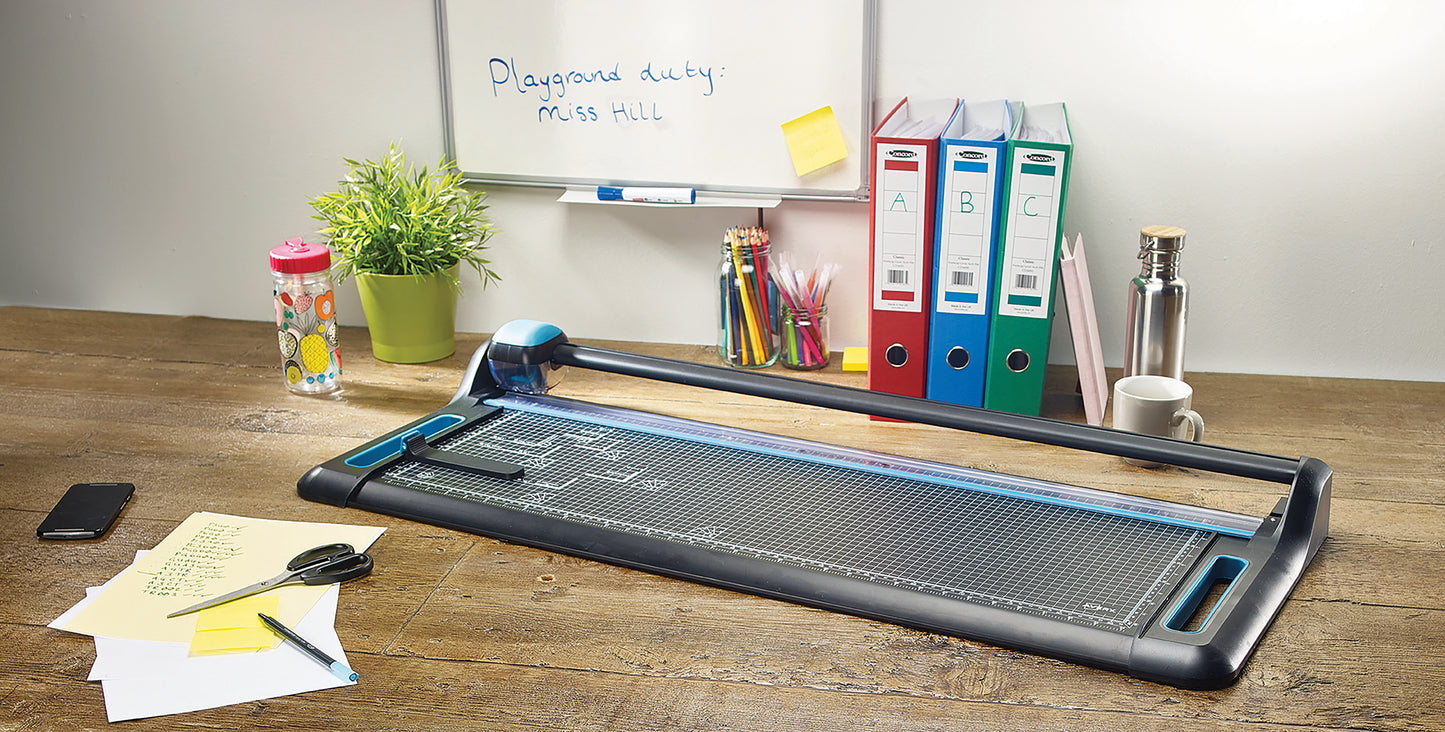 Avery A1 Precision Trimmer (880mm Cutting Length, 20 Sheet Capacity) P880