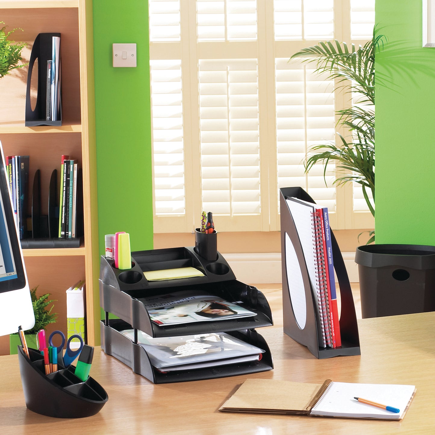 Avery Desktop Range Eco Pen Pot Black DR450BLK