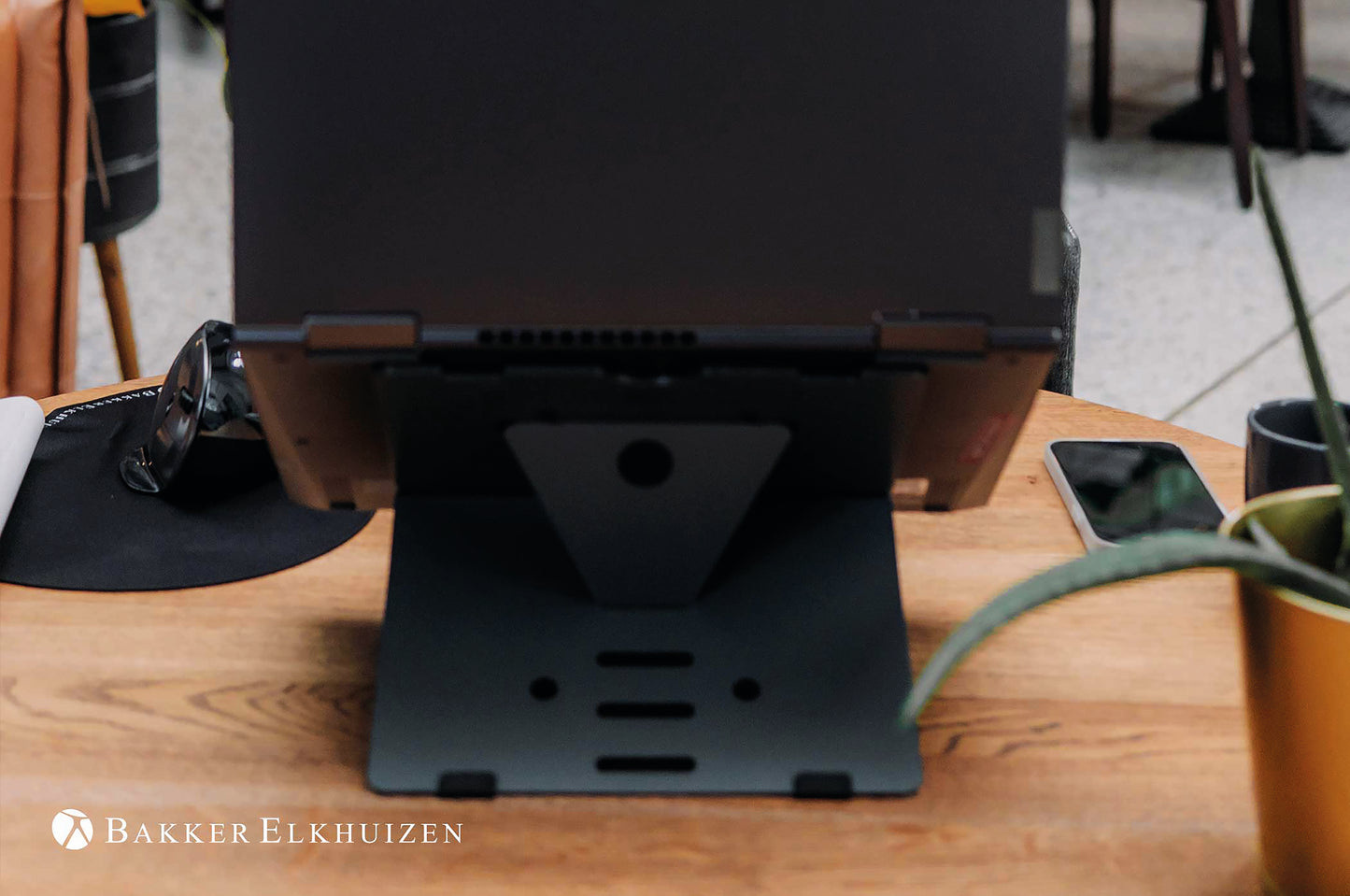 BakkerElkhuizen Ergo-Q 160 Laptop Stand Dark Grey BNEQ160DG