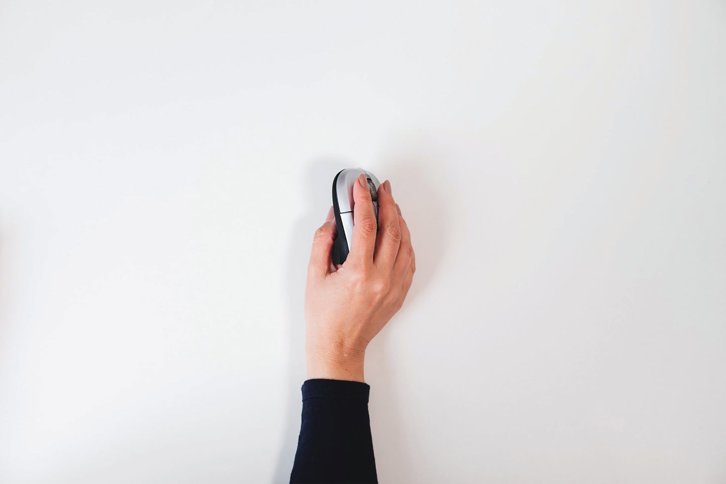 Bakker Elkhuizen Vertical Grip Mouse Wireless Right Handed BNEGMW