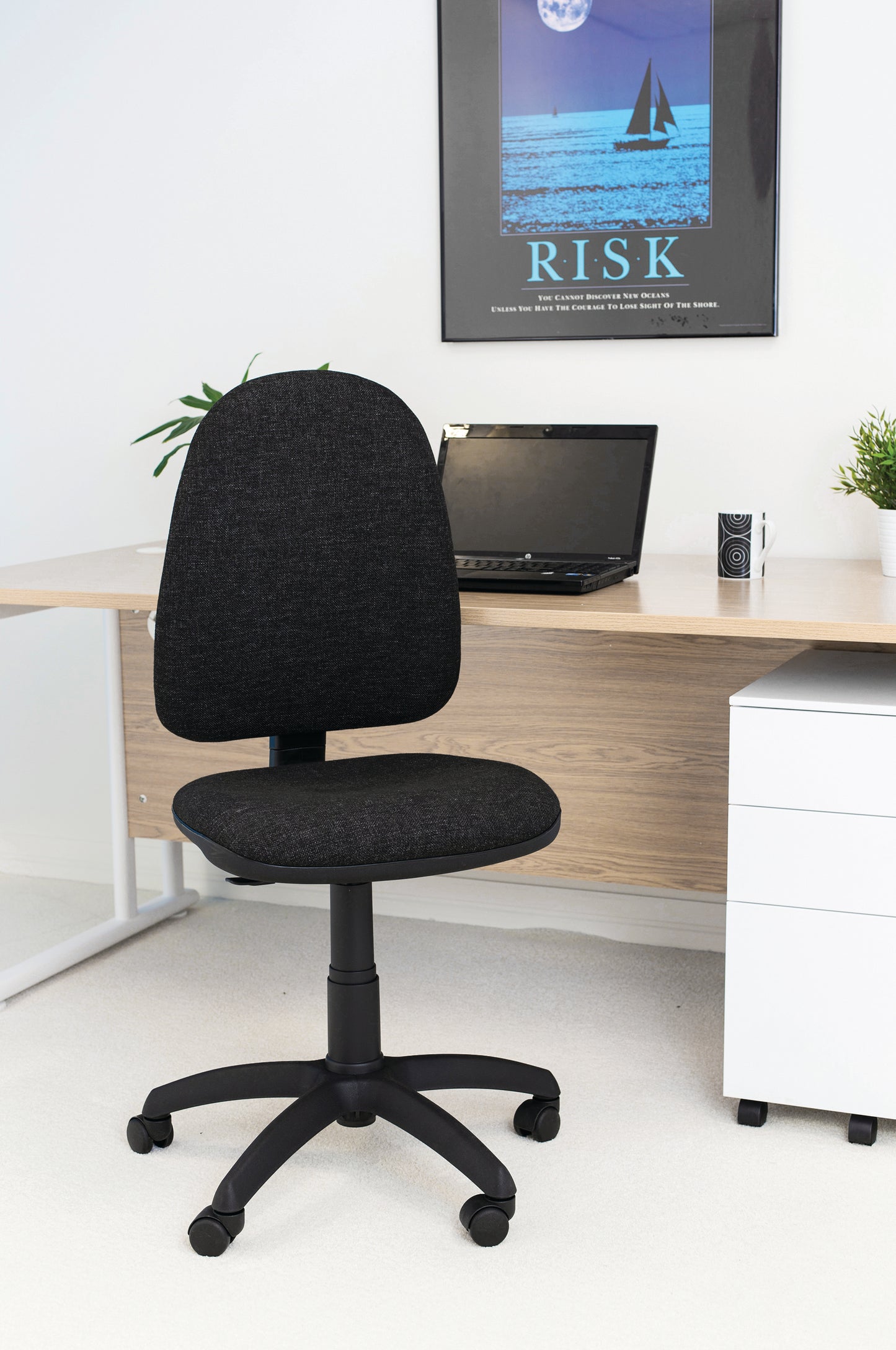 Jemini  High Back Operator Chair 600x600x1000-1130mm Charcoal KF50172