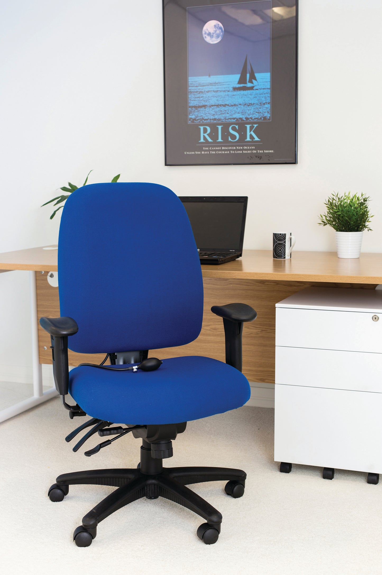 Avior Snowdon Heavy Duty Chair 680x680x1000-1160mms Blue KF72249