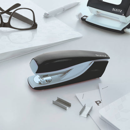 Leitz Stapler WOW 5502 Metal 30 sheets