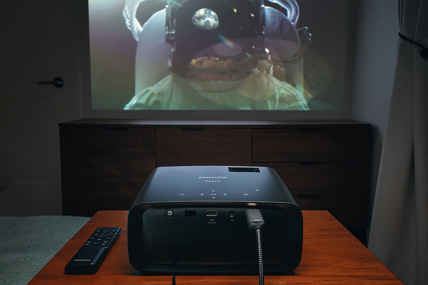 Philips NPX120/INT data projector Short throw projector 100 ANSI lumens LED 720p (1280x720) Black